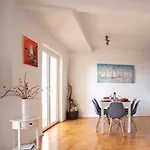 Meerblick Mit Großer Sonnenterrasse Für 6 Personen Apartamento