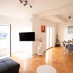Meerblick Mit Großer Sonnenterrasse Für 6 Personen