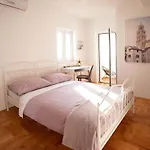 Apartamento Meerblick Mit Großer Sonnenterrasse Für 6 Personen Sumartin